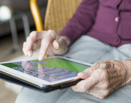 Wi-Fi e boliche virtual ganham os residenciais para idosos